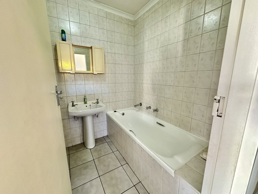 2 Bedroom Property for Sale in Vasco Estate Western Cape